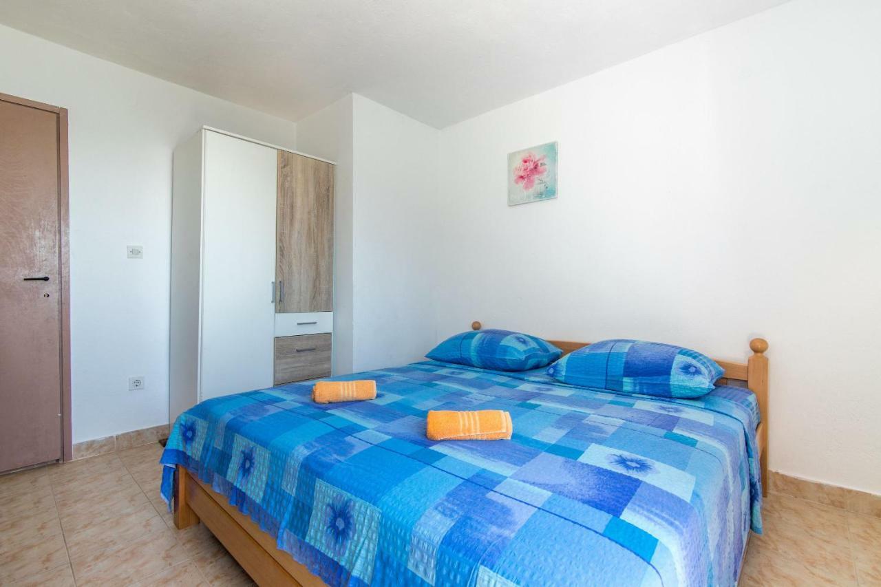 Apartments Robinzon Petar Gdinj 객실 사진